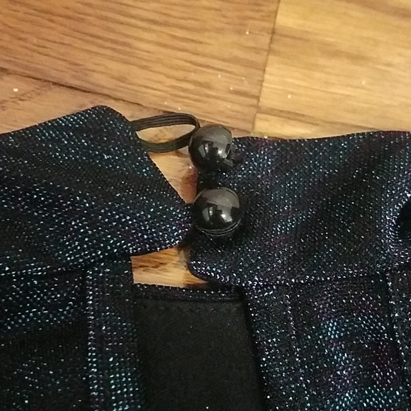 Iridescent black halter top - Picture 4 of 4